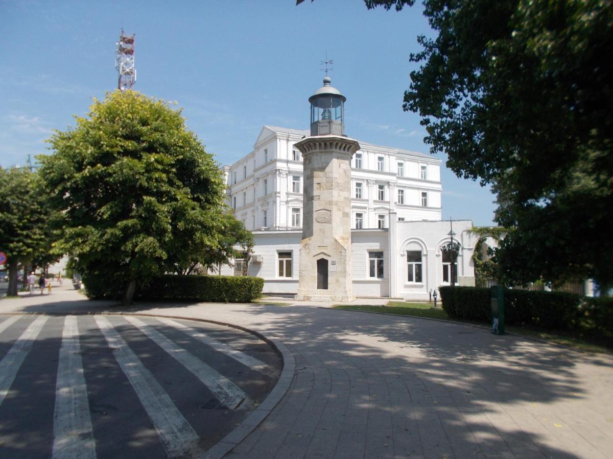 Peninsula-Cazino,Dalvi Apartman Konstanca Kültér fotó